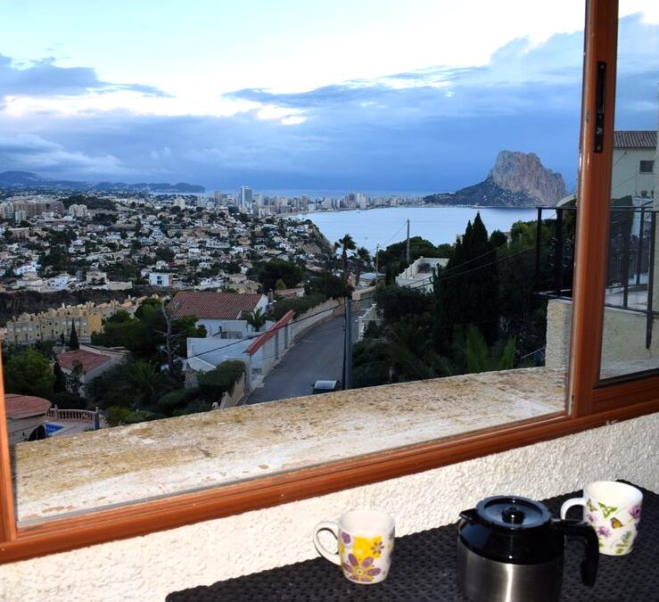 BREAKFAST WITH VIEWS