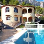 Villa con 2 apartamentos independientes